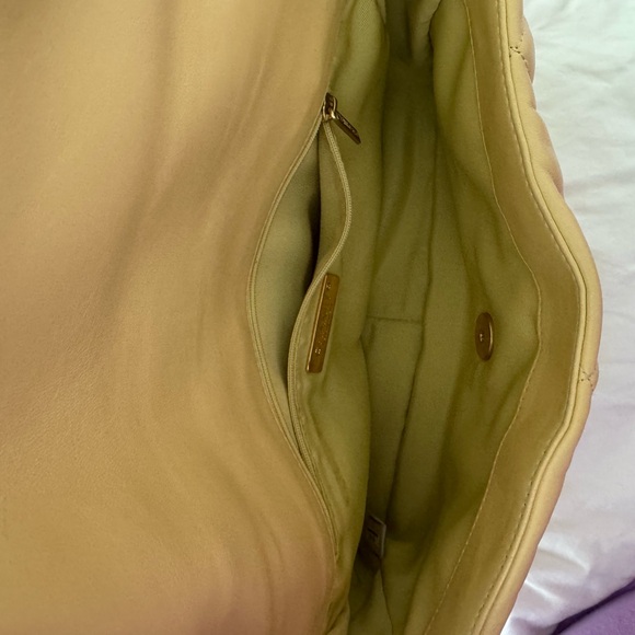 Yellow leather bag - Picture 6 of 8